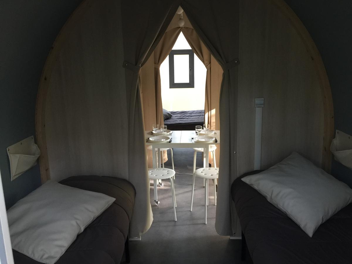 فندق فيندايز - مونتاليفتفي  Camping La Chesnays المظهر الخارجي الصورة
