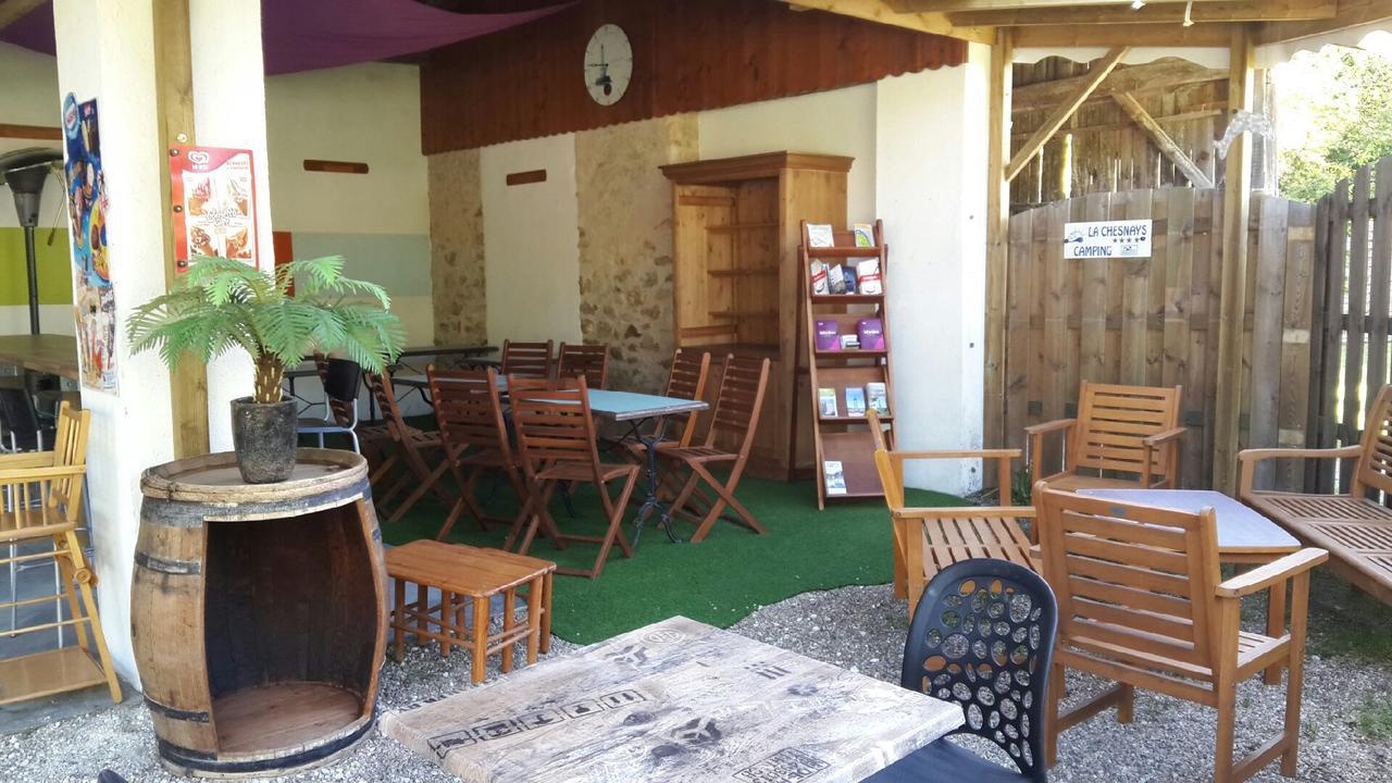 فندق فيندايز - مونتاليفتفي  Camping La Chesnays المظهر الخارجي الصورة