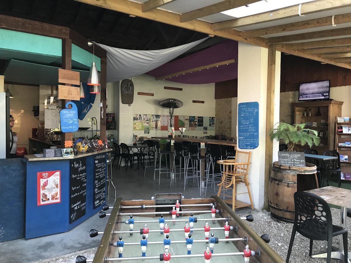 فندق فيندايز - مونتاليفتفي  Camping La Chesnays المظهر الخارجي الصورة